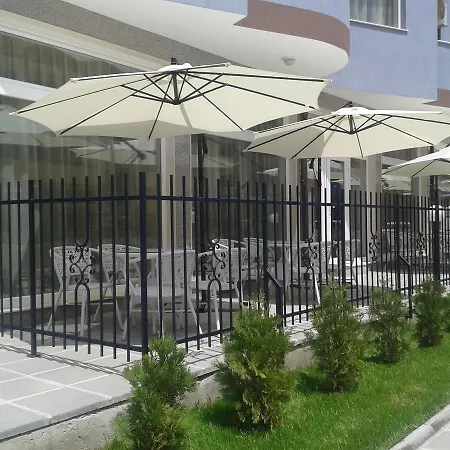 Sunny Beauty Palace Хотел 4*